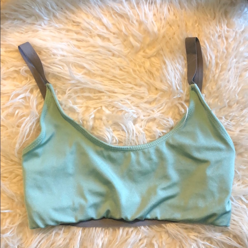 Onzie Graphic Elastic Yoga Sports Bra